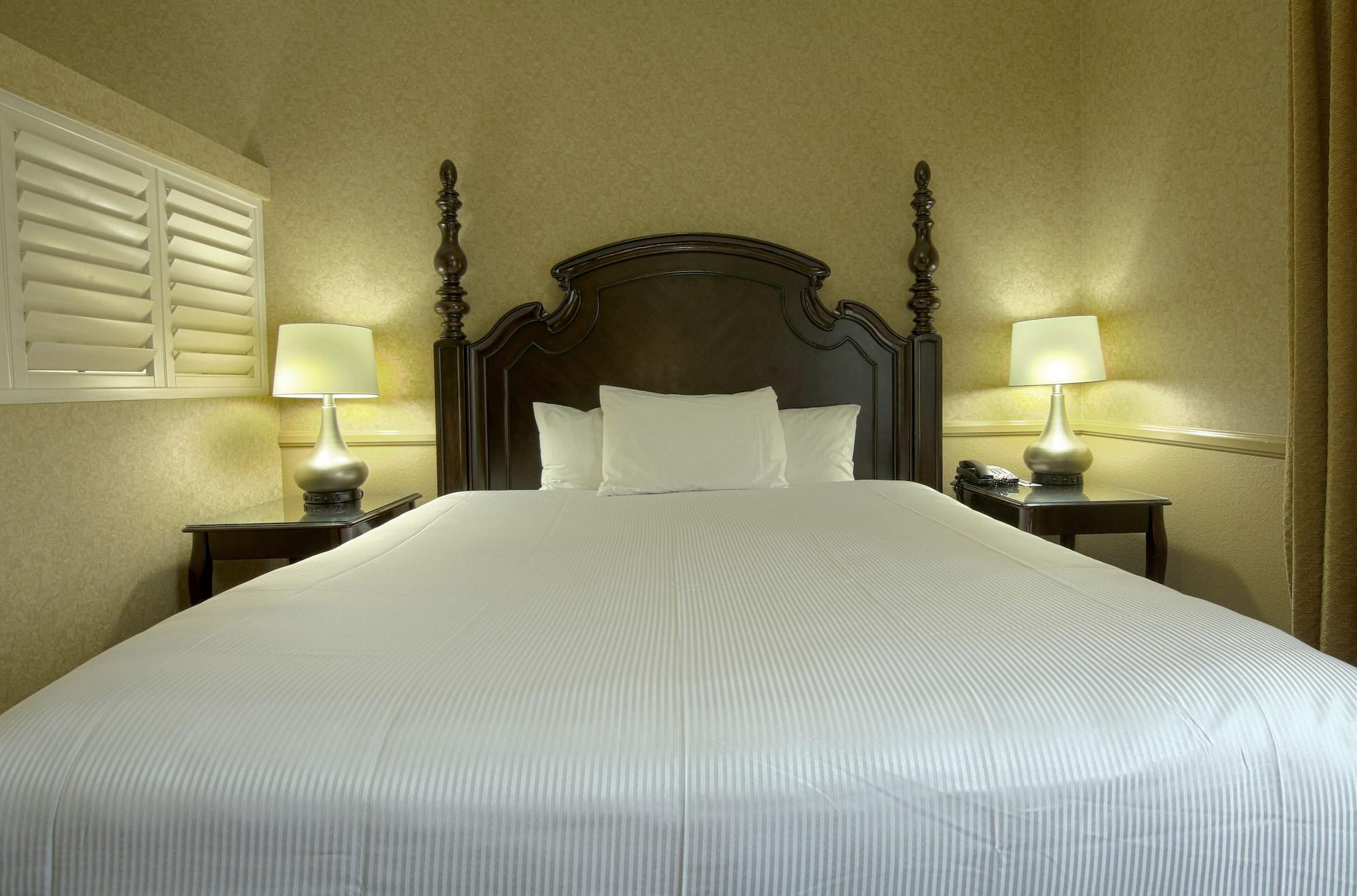 Azure Hotel&Suites Ontario Trademark Collection By Wyndham Exterior foto