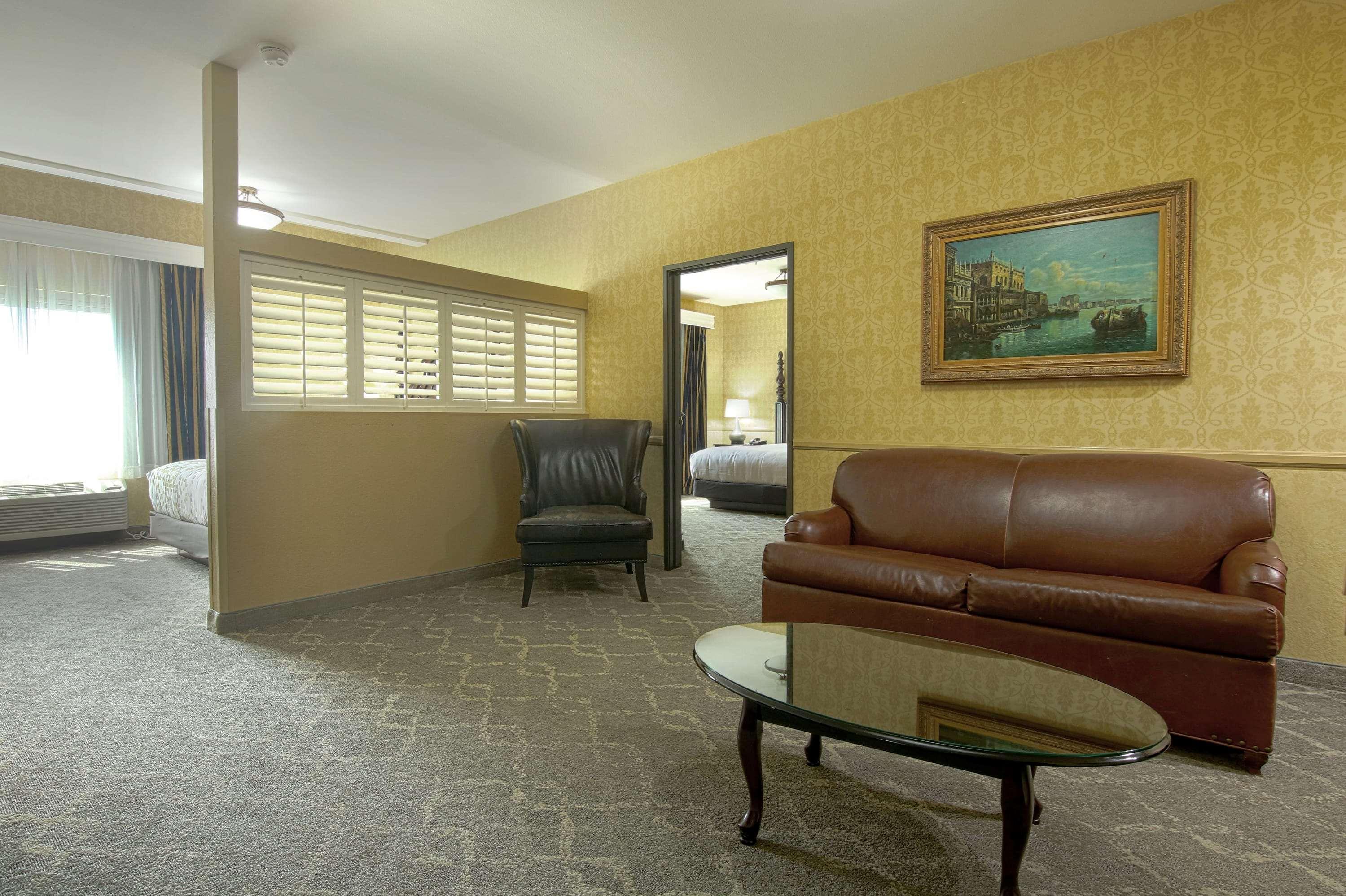Azure Hotel&Suites Ontario Trademark Collection By Wyndham Exterior foto